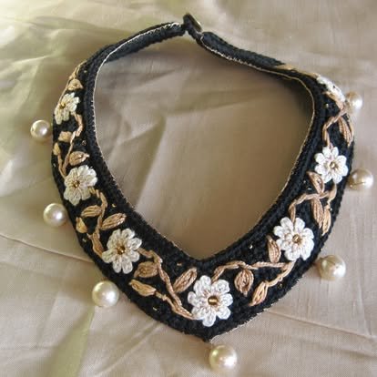 Pectoral Negro con Blanco – Marianerías by Marian