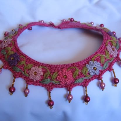 Pectoral Rosado – Marianerías by Marian